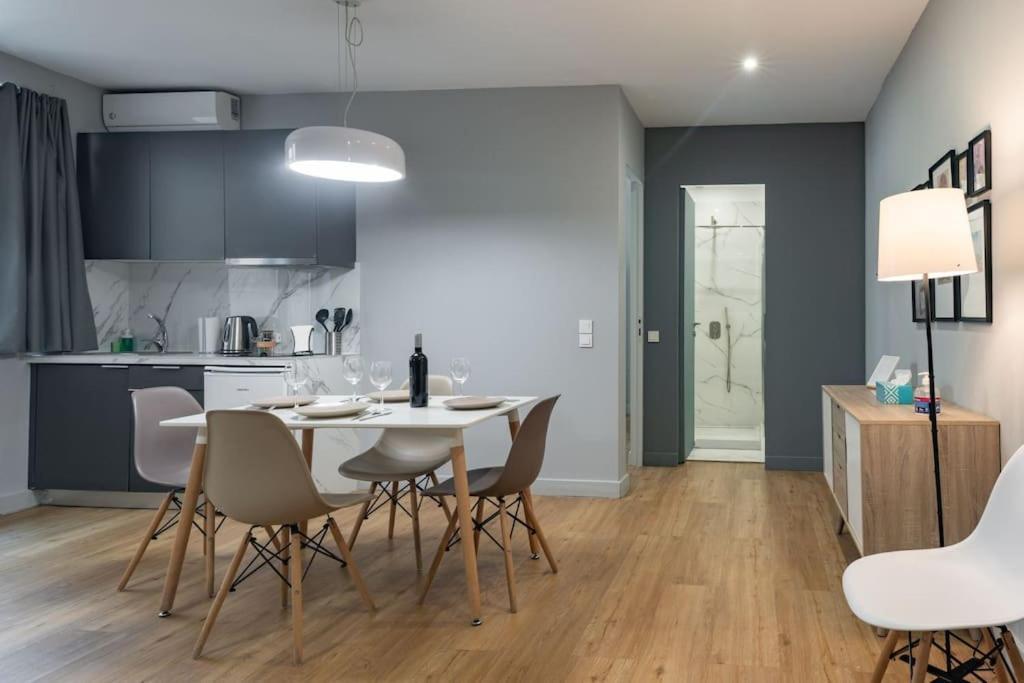 Modern, Quite 1-Bdr Apt 5 Min Walk To Acropolis Афины Экстерьер фото