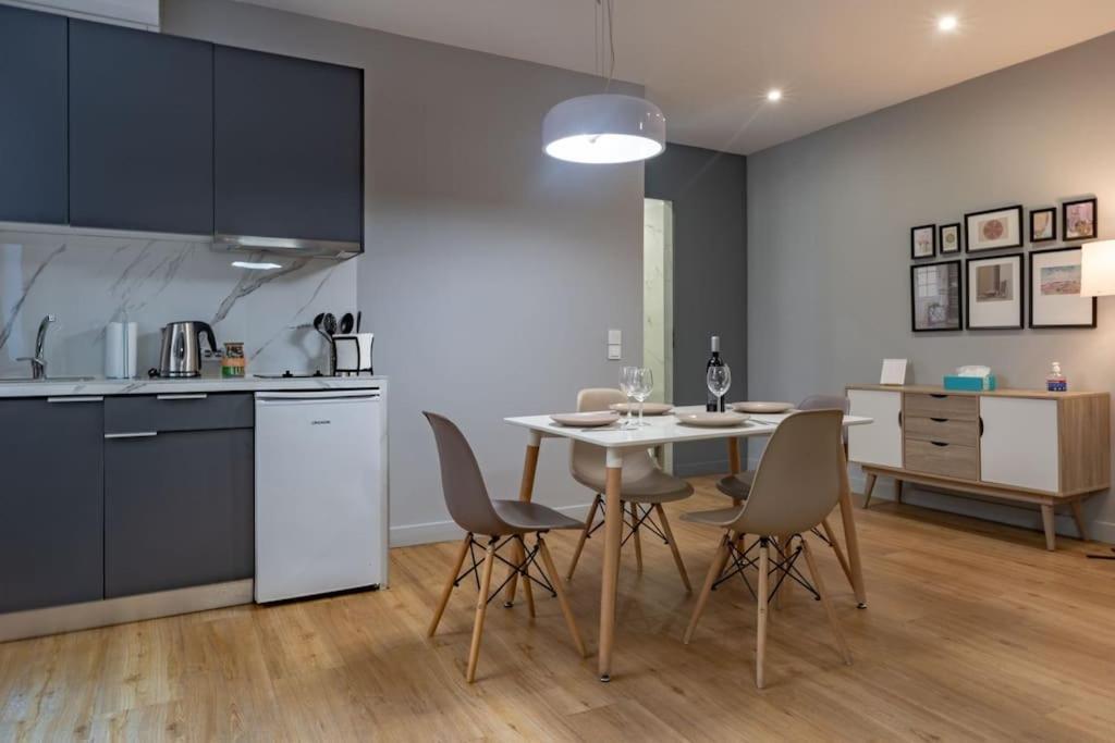 Modern, Quite 1-Bdr Apt 5 Min Walk To Acropolis Афины Экстерьер фото